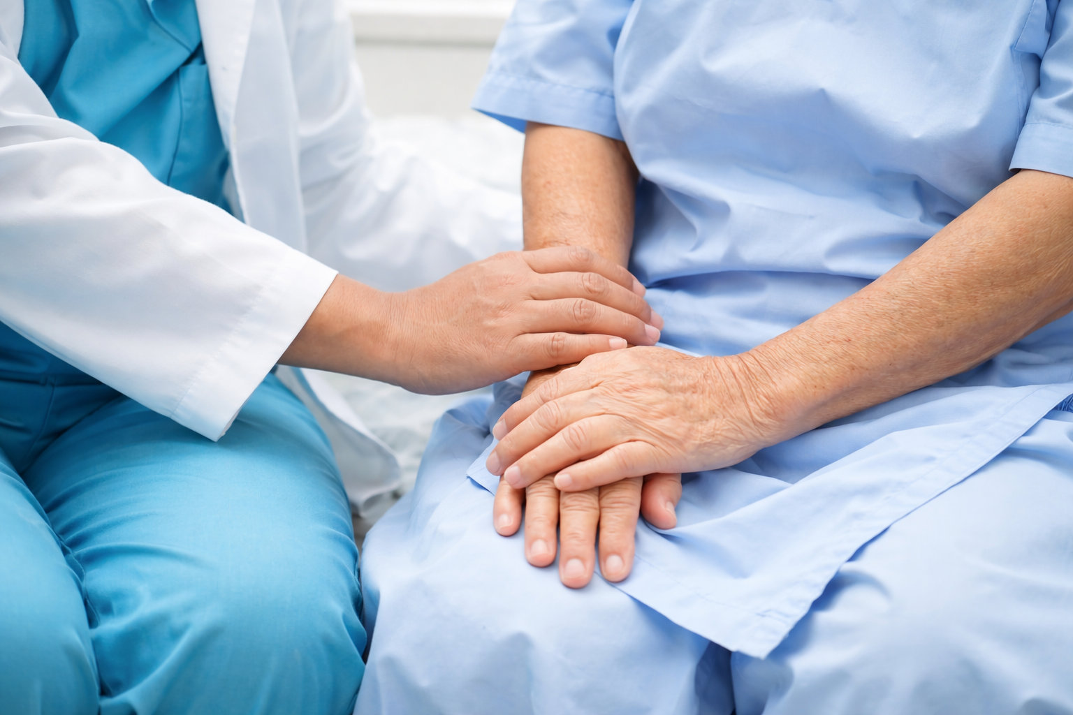 Сиделка для больного с эпилепсией